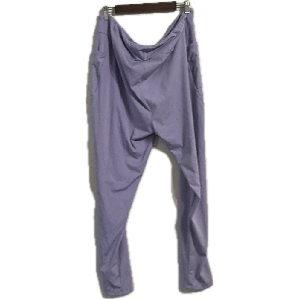 Stylish Women's Purple Leggings‎ - Picture 2 of 4